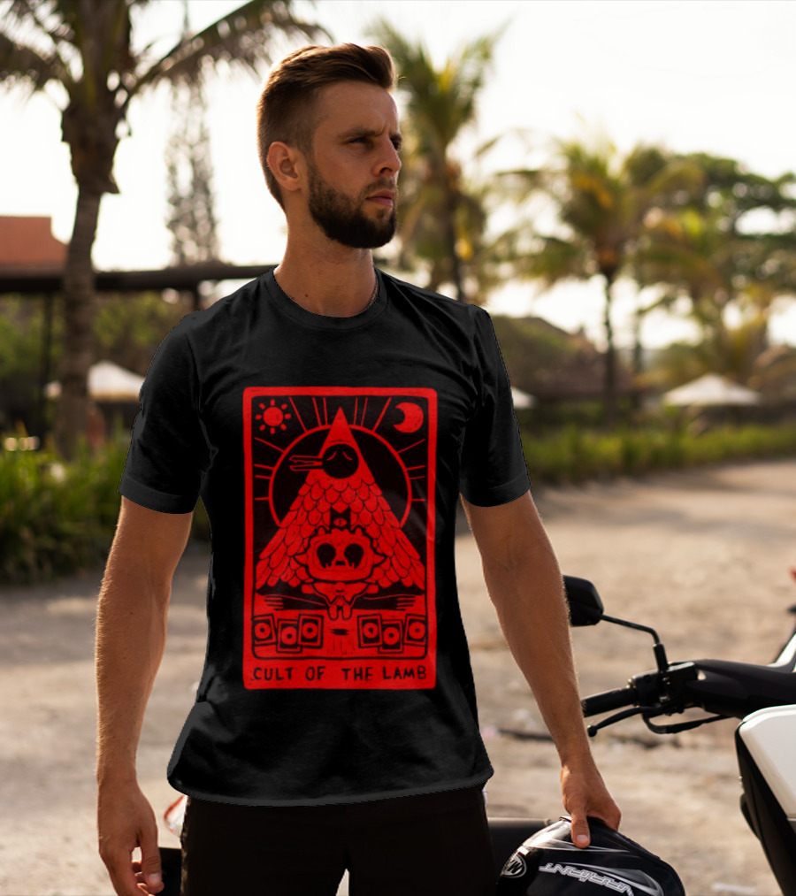 Cult Of The Lamb Red Tarot Pyramid With Sun And Moon Symbols T-Shirt