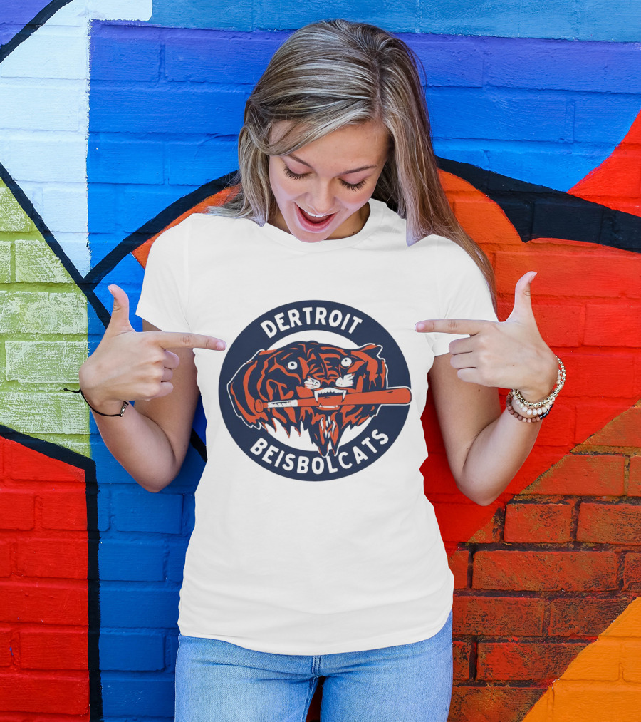 Dertroit Beisbolcats Tiger Logo With Baseball Bat T-Shirt