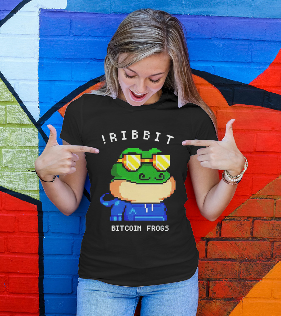 Ribbit Bitcoin Frogs Pixel Art Frog With Sunglasses T-Shirt