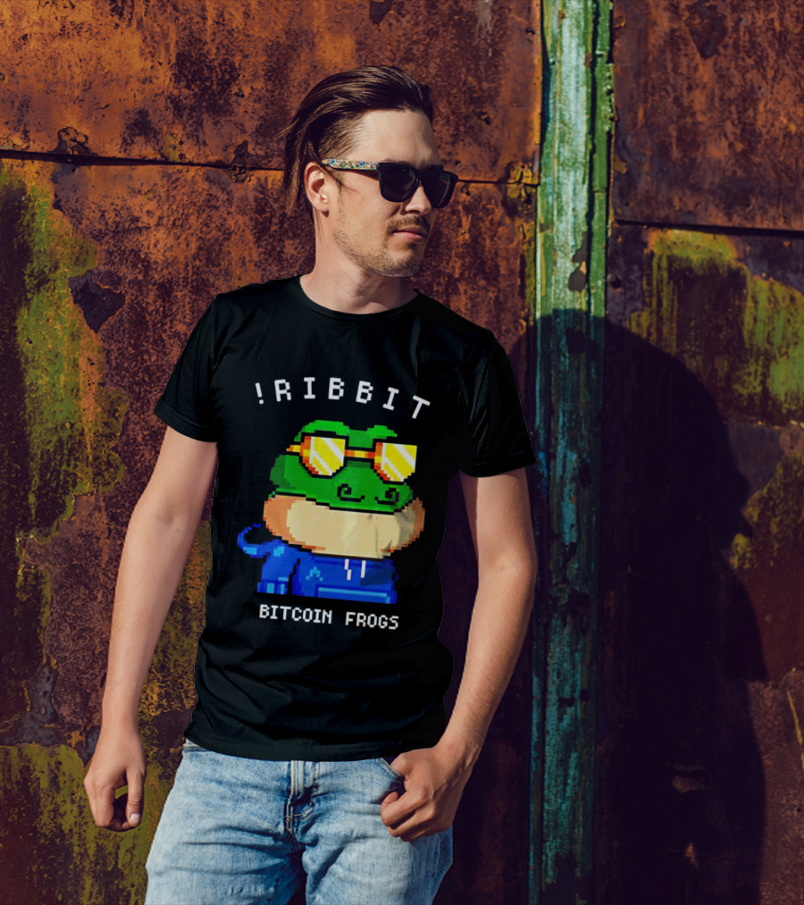 Ribbit Bitcoin Frogs Pixel Art Frog With Sunglasses T-Shirt