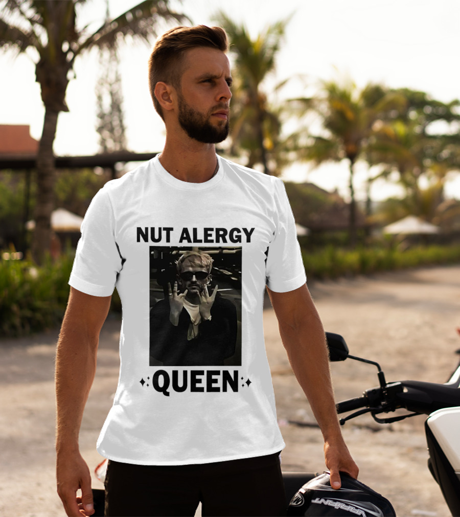 NUT ALERGY ROCK SIGN QUEEN T-Shirt