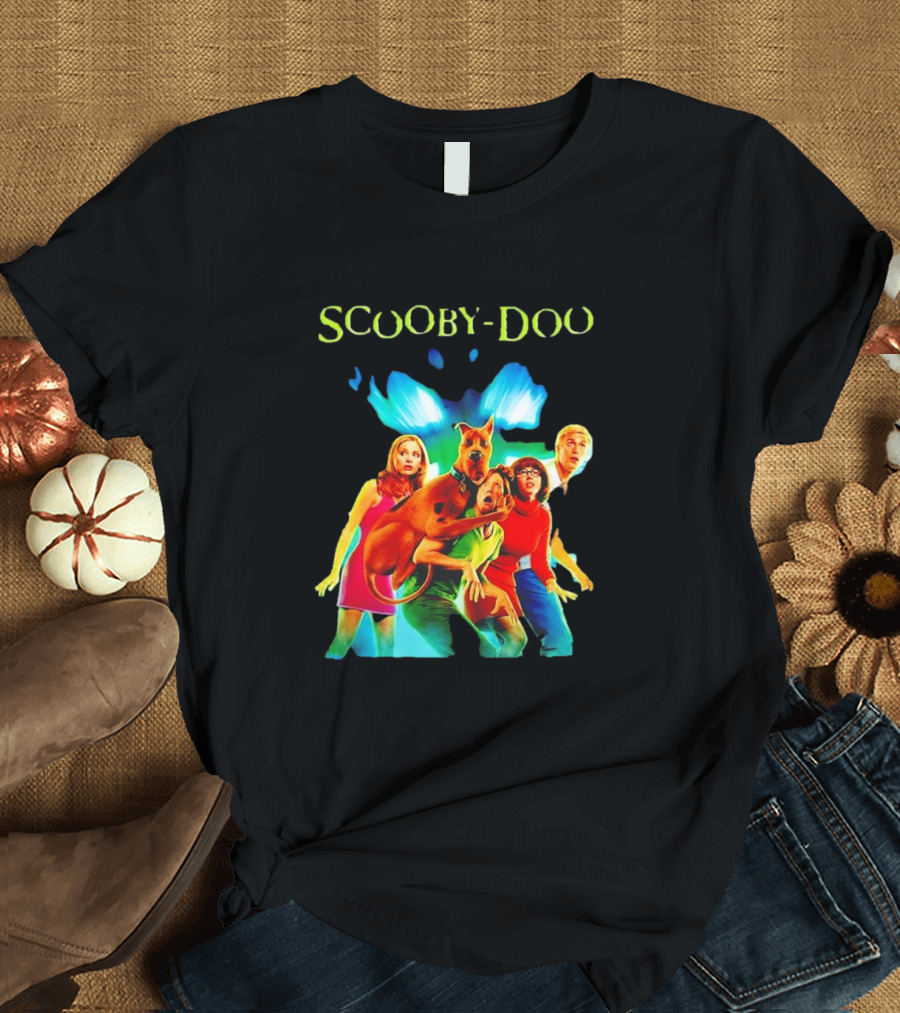 Scooby-Doo With Mystery Inc Group Vibrant Scene T-Shirt