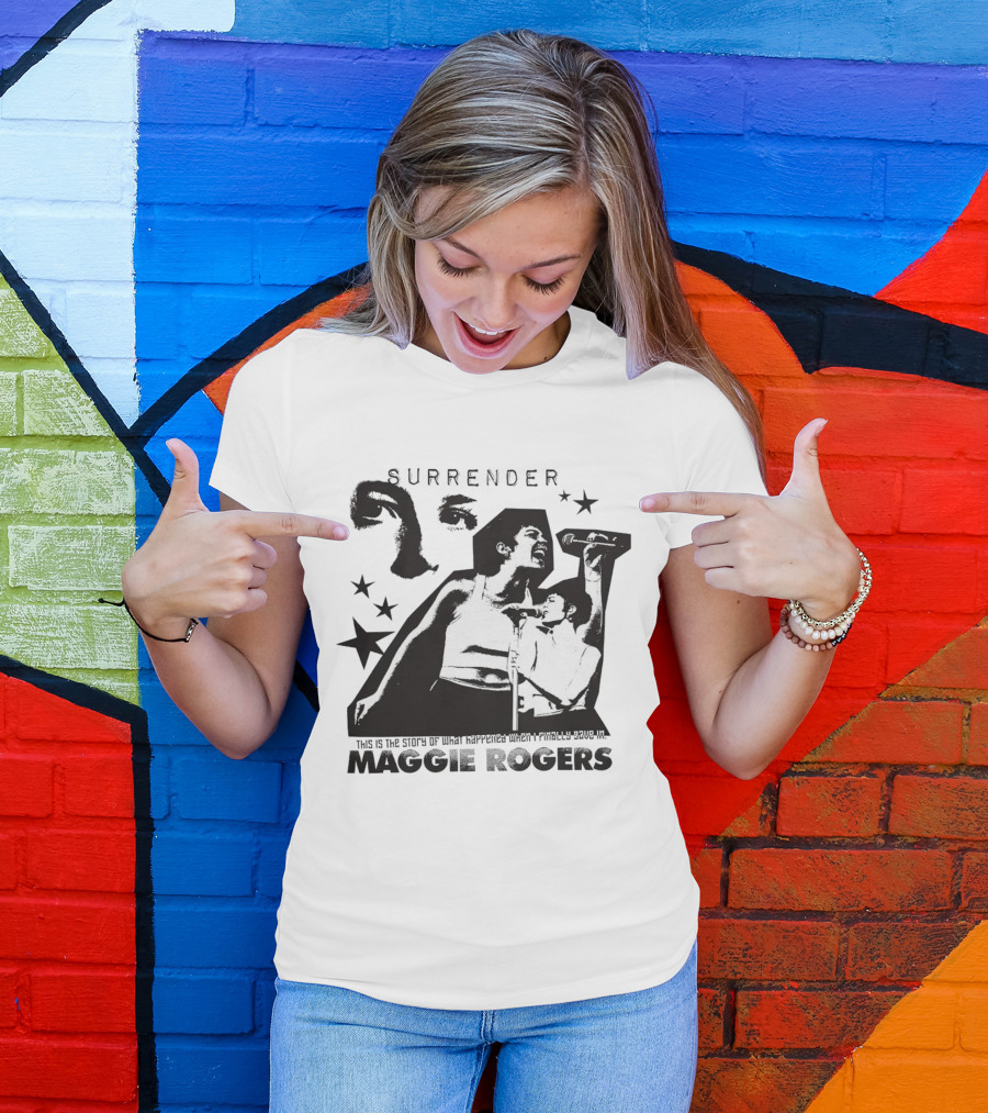 Surrender Stage Photo Maggie Rogers T-Shirt