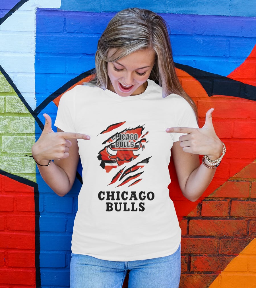 Chicago Bulls Torn Reveal Inside Me T-Shirt