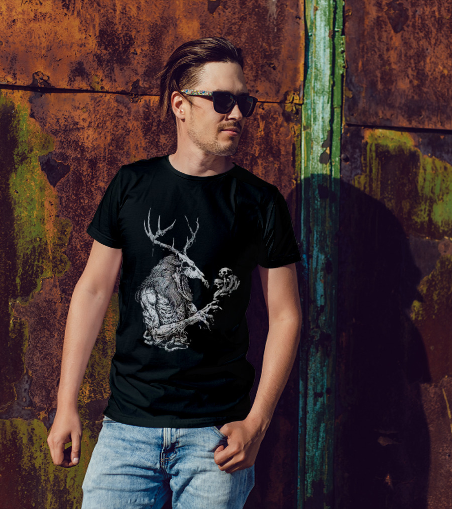 Wendigo Antlered Skull Creature Grasping Skulls T-Shirt