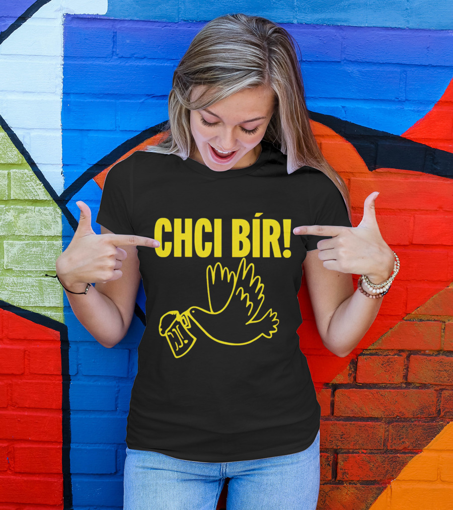 CHCI BÍR Beer Dove With Mug T-Shirt