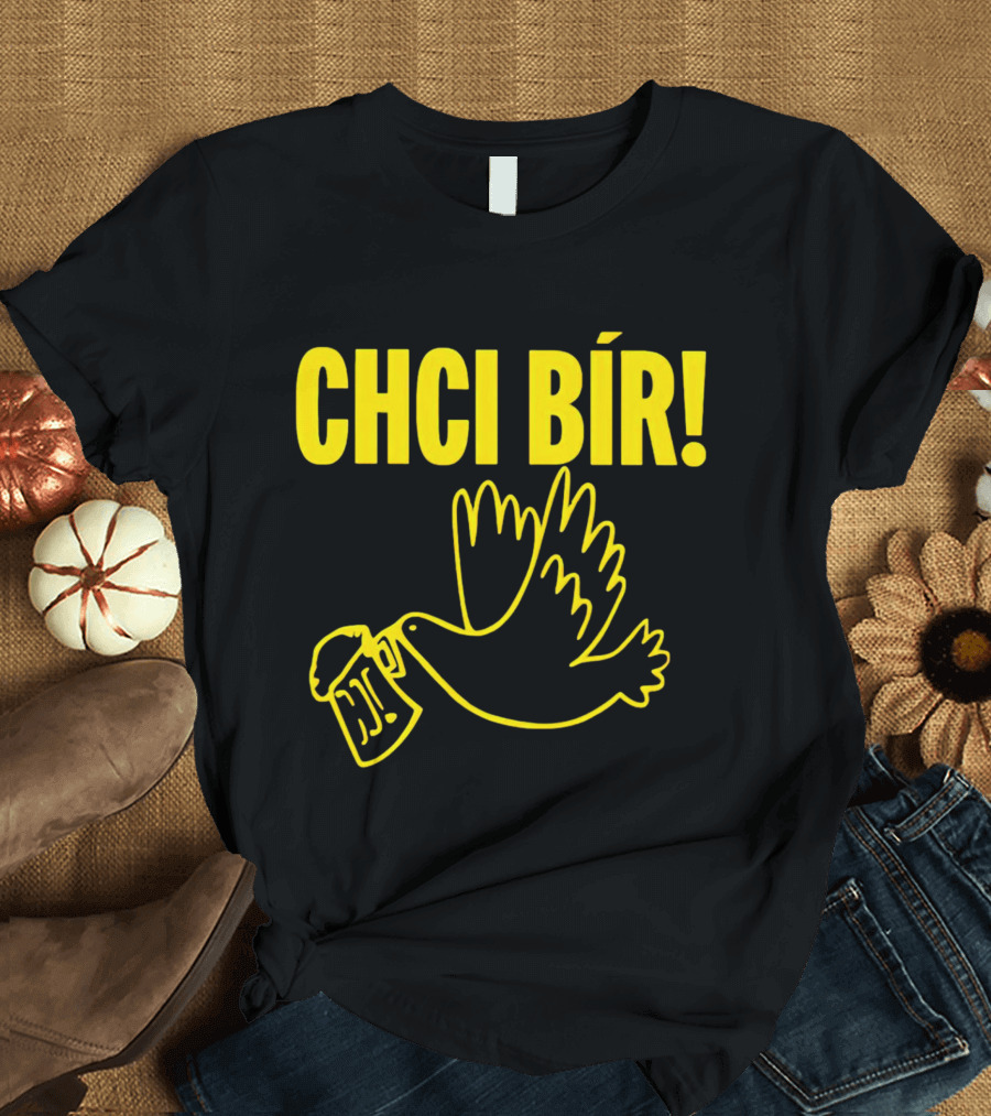CHCI BÍR Beer Dove With Mug T-Shirt
