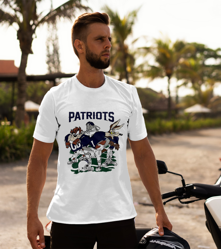 Patriots Looney Tunes Characters In Football Gear T-Shirt