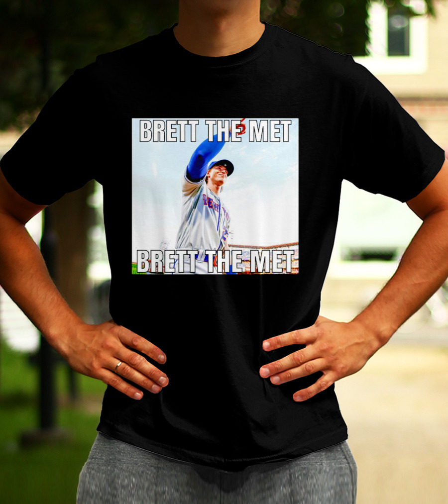 Brett The Met Baseball Player At New York Stadium T-Shirt