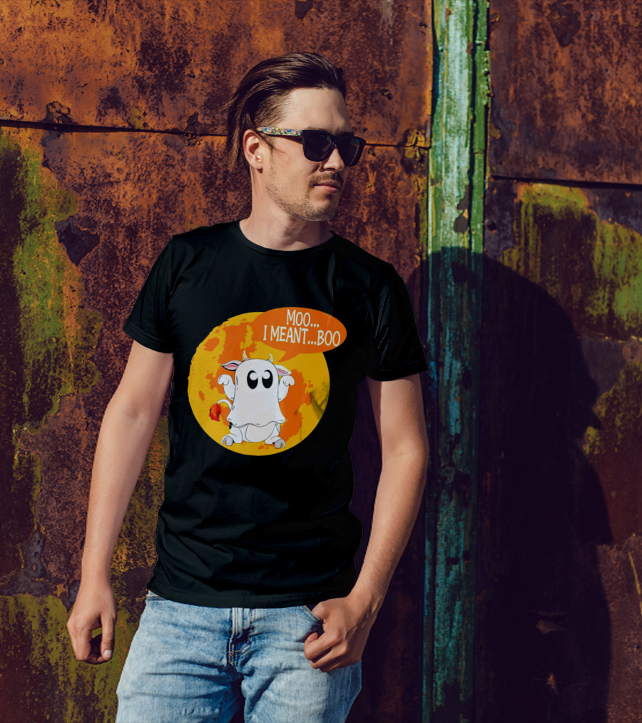 Moo I Meant Boo Ghost Cow Halloween Costume T-Shirt