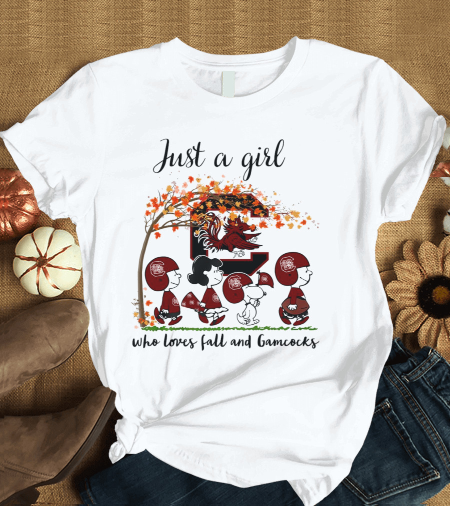 Just A Girl Who Loves Fall And Gamecocks Peanuts Cartoon T-Shirt