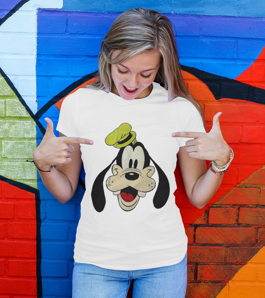 Yats Goofy Head Disney Character Face T-Shirt