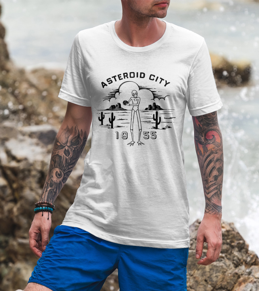 Asteroid City 1955 Alien Desert Scene Century City In LA This Weekend T-Shirt