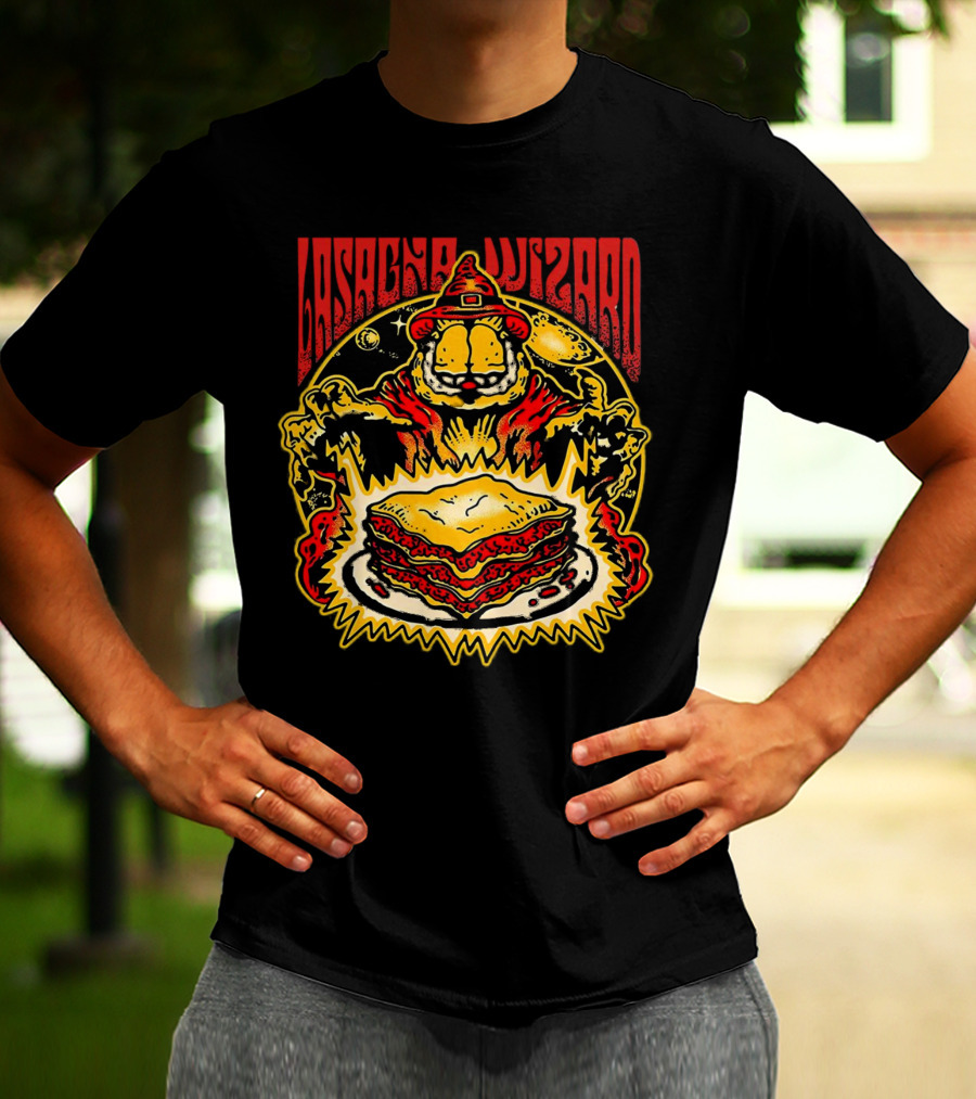 Lasagna Wizard Garfield Magic Plate Cosmic Cat Fantasy T-Shirt