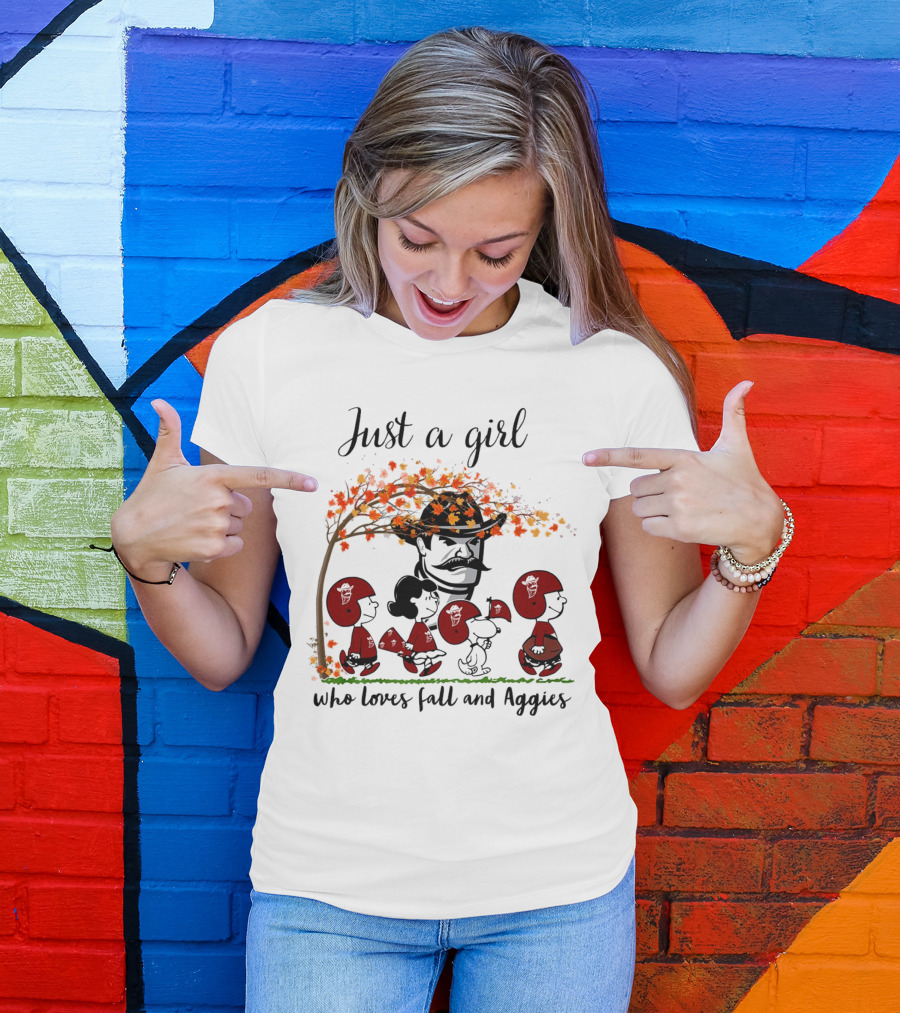 Just A Girl Who Loves Fall And Aggies Peanuts Cartoon T-Shirt