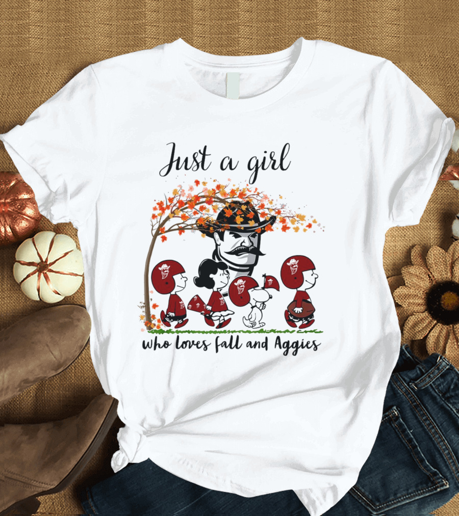 Just A Girl Who Loves Fall And Aggies Peanuts Cartoon T-Shirt