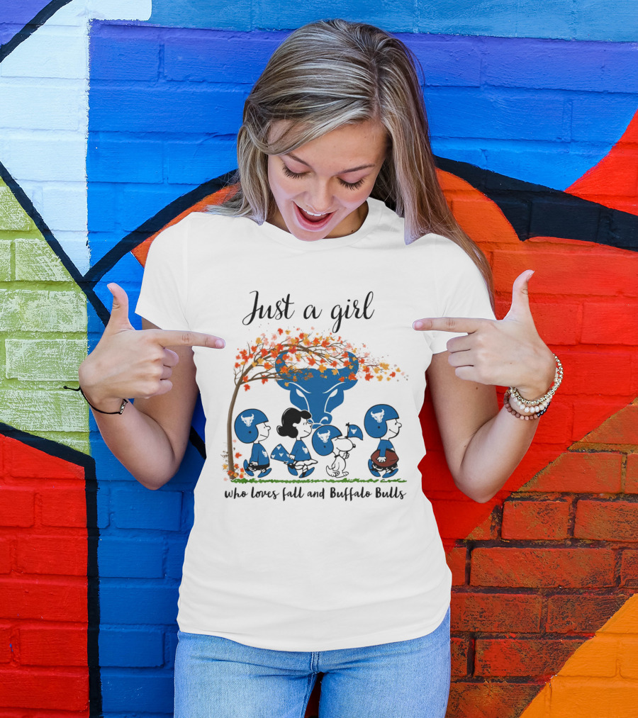 Just A Girl Who Loves Fall And Buffalo Bulls Peanuts Cartoon T-Shirt