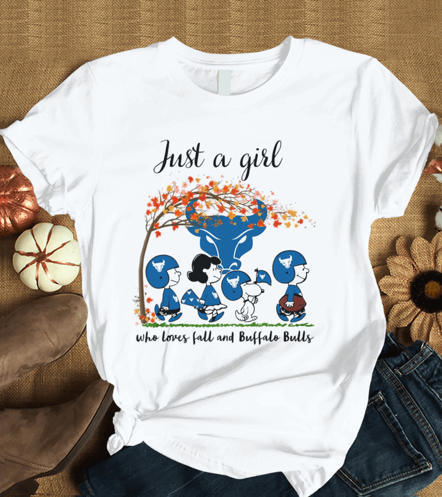 Just A Girl Who Loves Fall And Buffalo Bulls Peanuts Cartoon T-Shirt