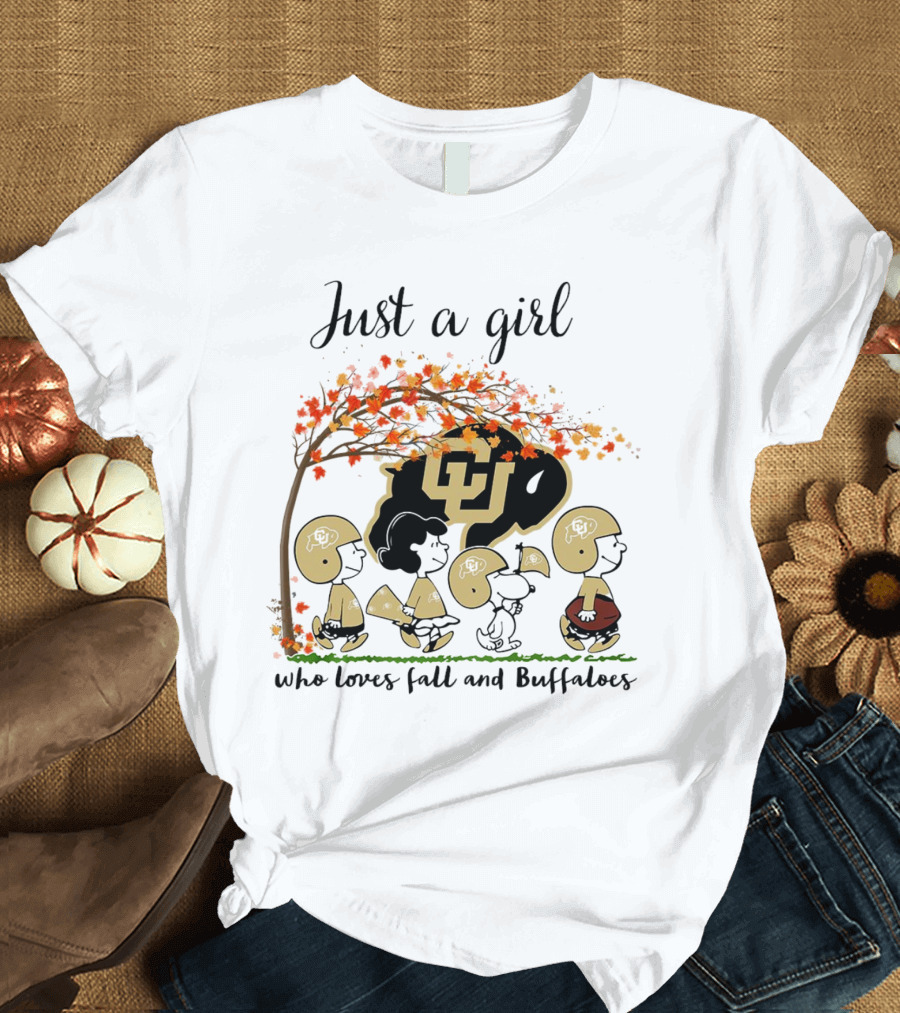 Just A Girl Who Loves Fall And Colorado Buffaloes Peanuts Cartoon T-Shirt