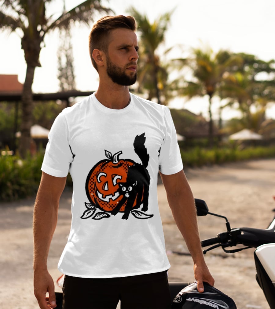Vintage Halloween Pumpkin And Black Cat T-Shirt