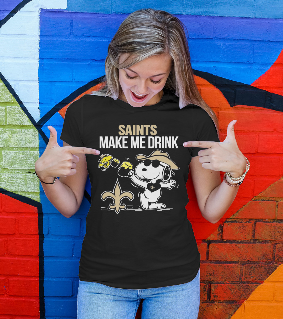 Snoopy Saints Make Me Drink With Football Logo And Hat T-Shirt