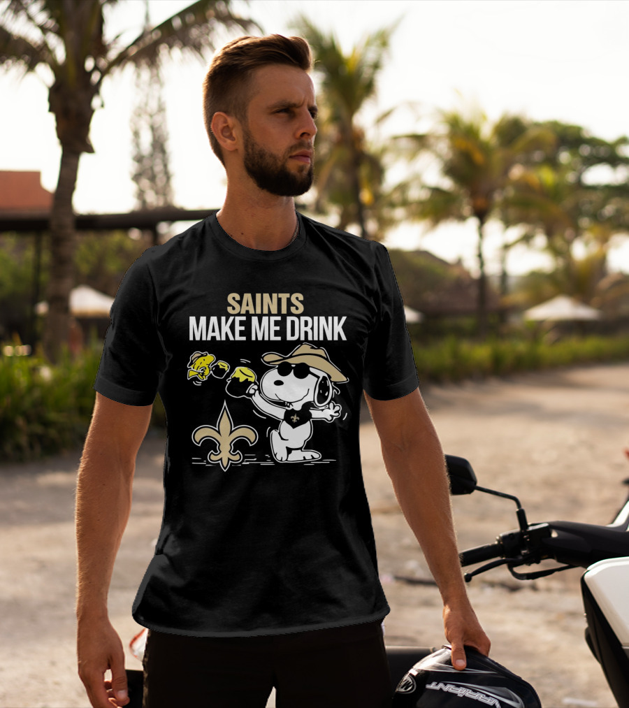 Snoopy Saints Make Me Drink With Football Logo And Hat T-Shirt