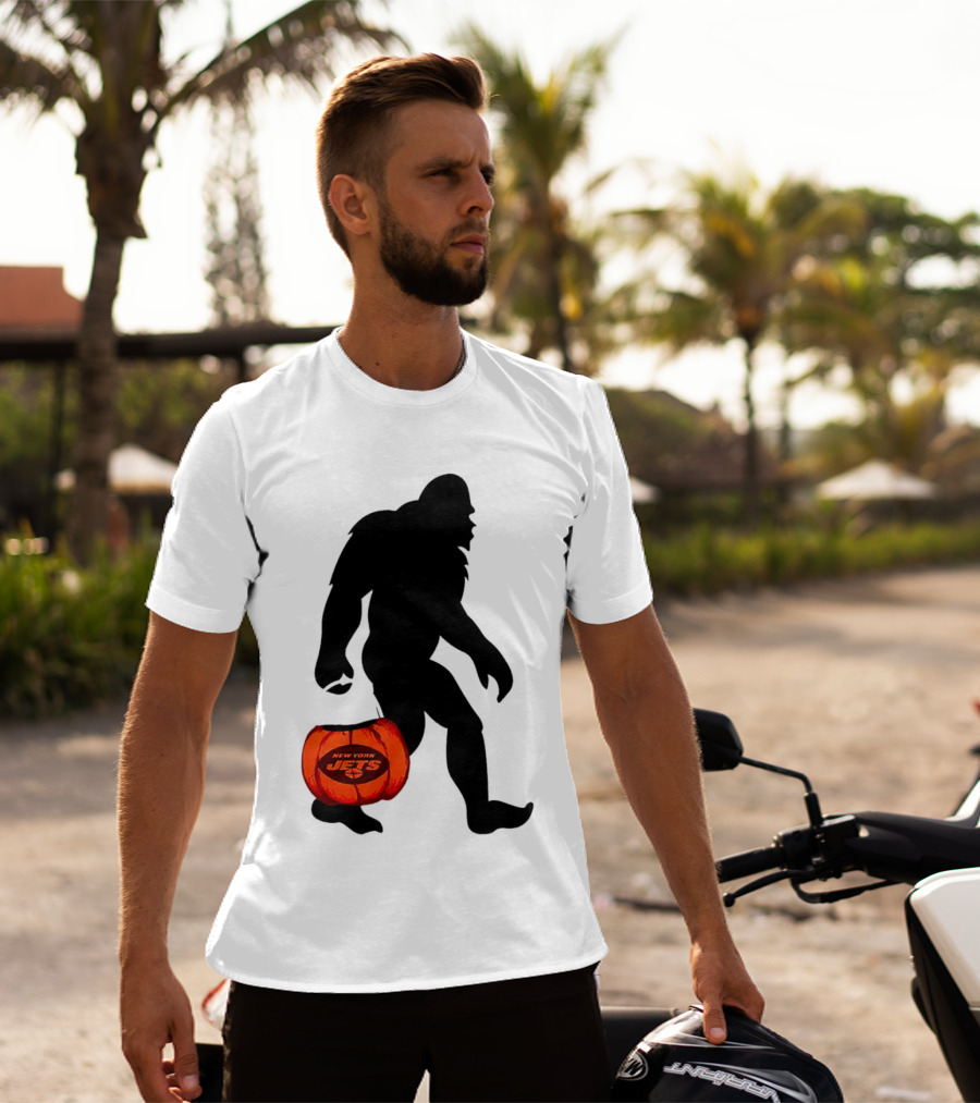 New York Jets Bigfoot Halloween Pumpkin T-Shirt