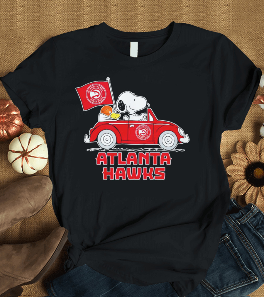 Atlanta Hawks Basketball Snoopy Dog Driving Car Peanuts Sports Team Fan T-Shirt