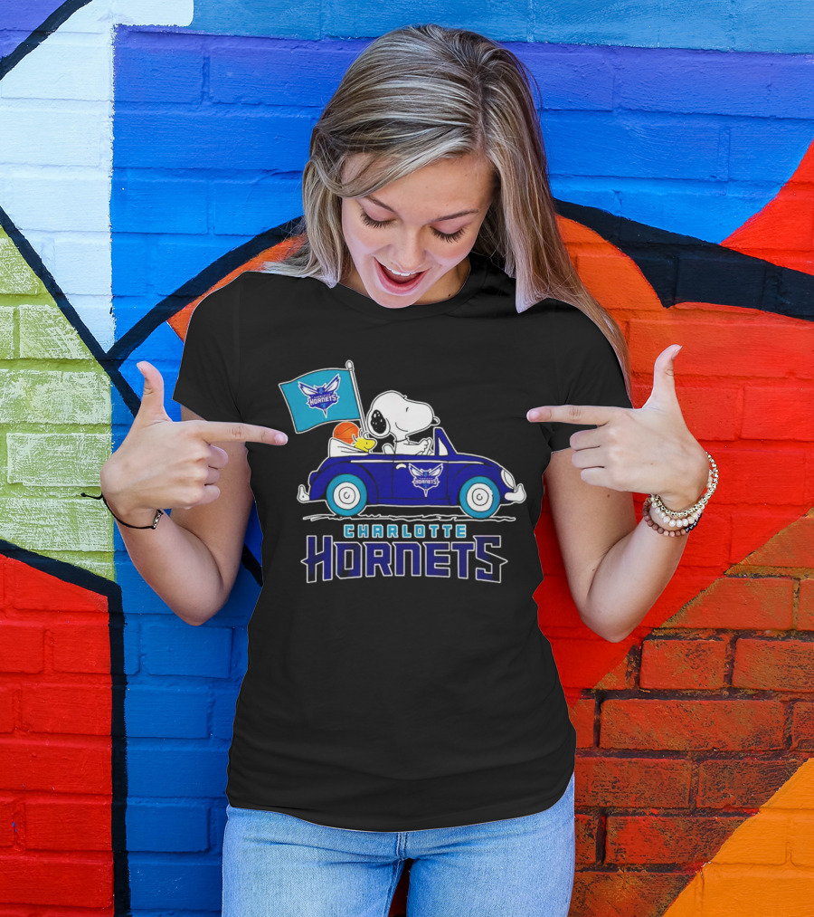Charlotte Hornets Snoopy Dog Driving Car With Flag T-Shirt