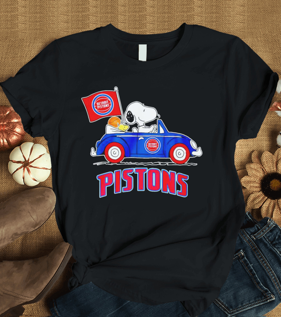 Detroit Pistons Basketball Snoopy Driving Car With Flag T-Shirt