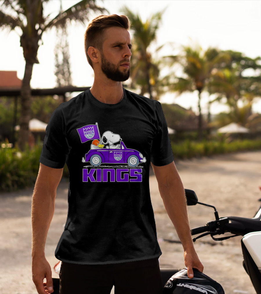 Sacramento Kings Snoopy Dog Driving Car With Flag And Basketball T-Shirt