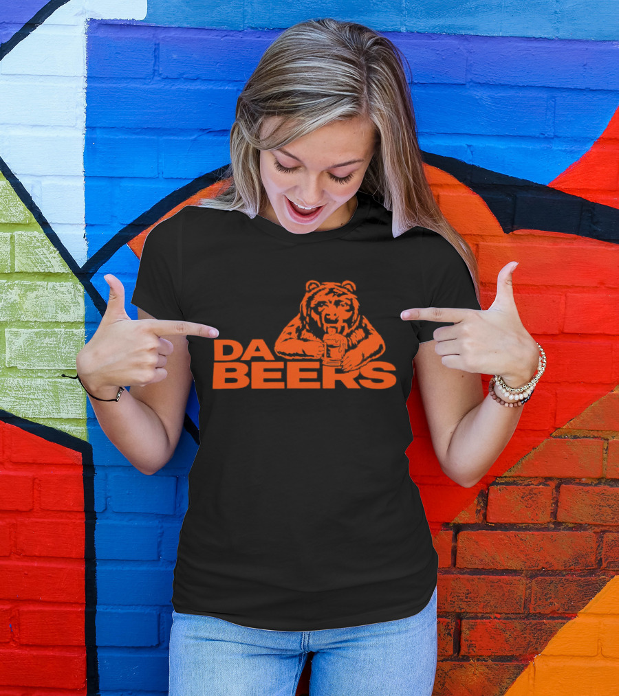 Da Beers Chicago Bears Football Beer Drinking Bear T-Shirt