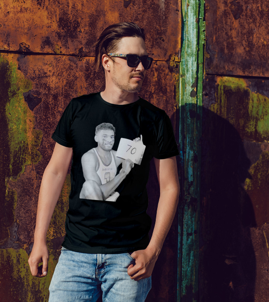 Dolphins Quarterback Tua Tagovailoa 70 Points Achievement T-Shirt