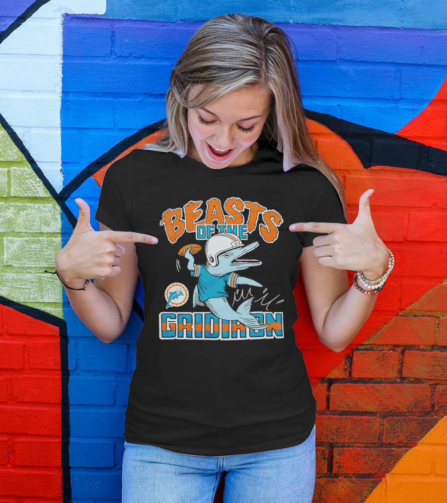 Miami Dolphins Beasts Of The Gridiron Football Dolphin Throwing Pass T-Shirt
