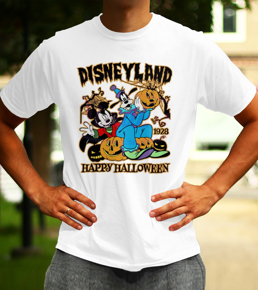 Disneyland Happy Halloween 1928 Mickey Goofy Pumpkins T-Shirt