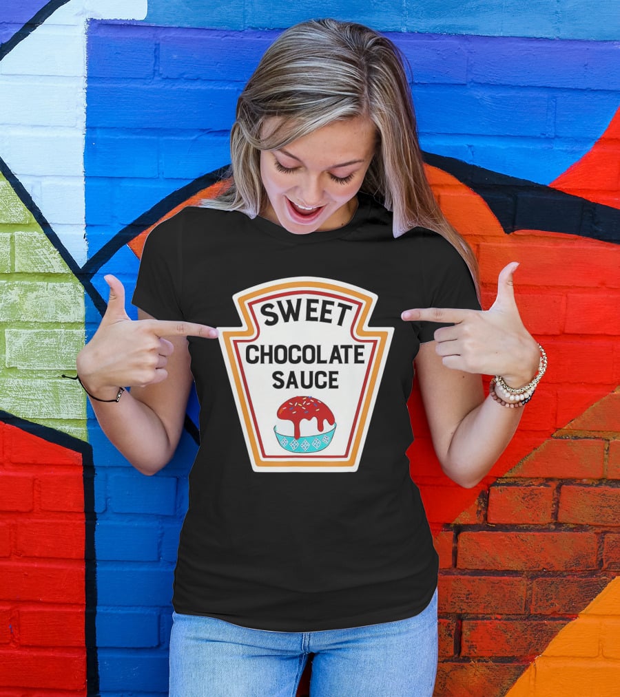 SWEET CHOCOLATE SAUCE ICE CREAM SUNDAE LABEL T-Shirt