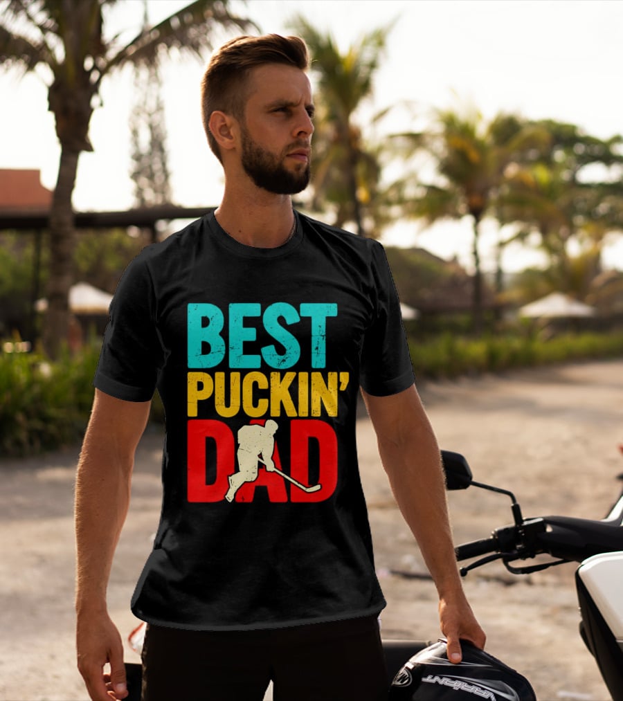 BEST PUCKIN’ DAD Hockey Player T-Shirt