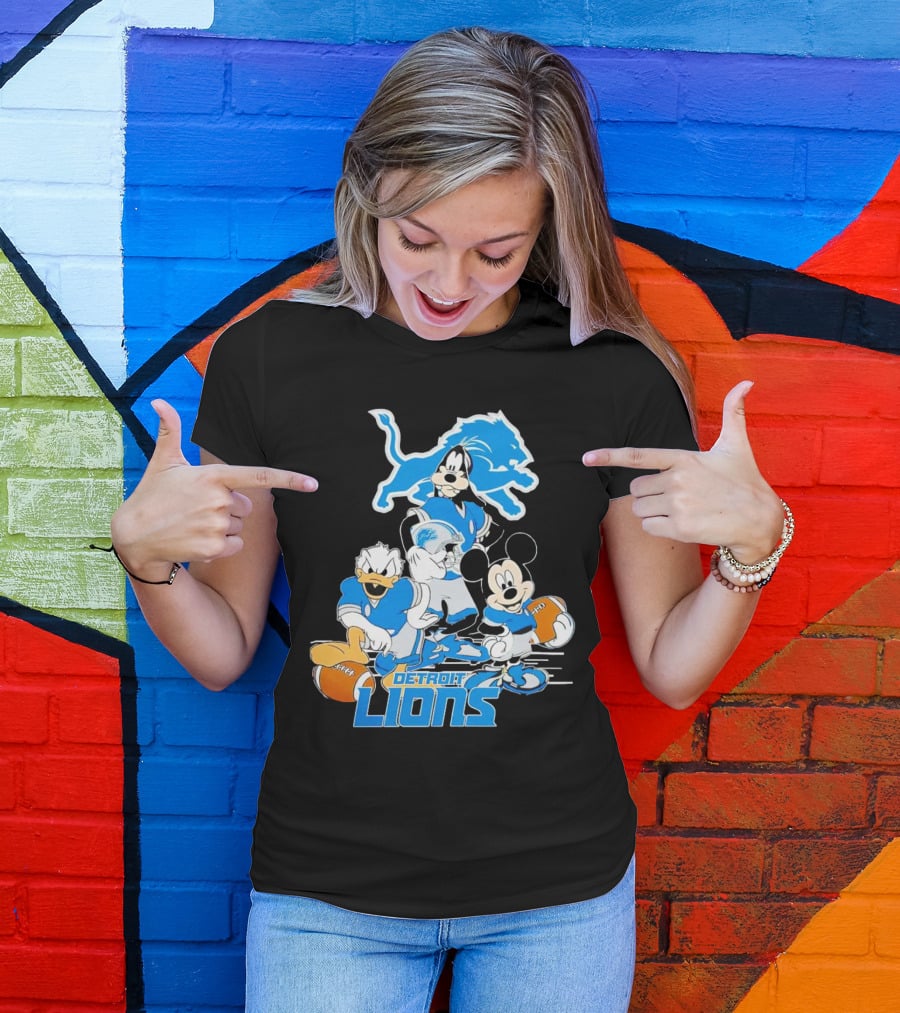 Detroit Lions Mickey Friends Game Day Football Disney T-Shirt