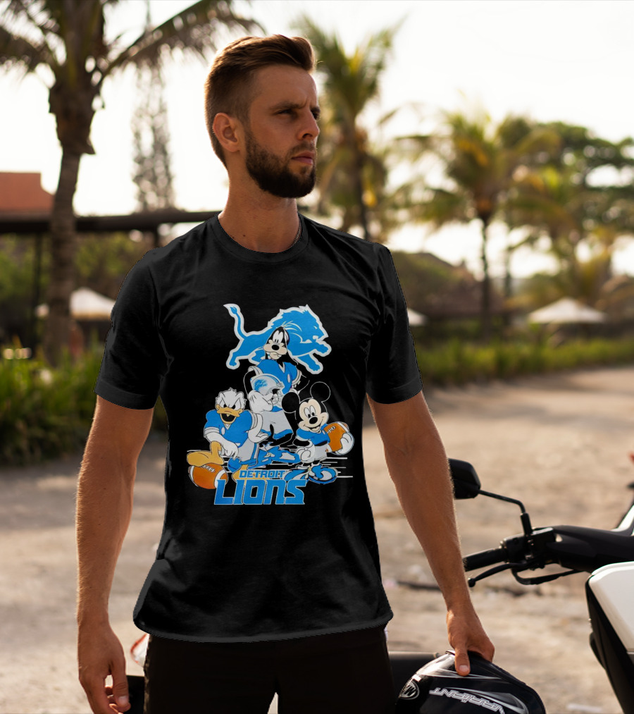 Detroit Lions Mickey Friends Game Day Football Disney T-Shirt