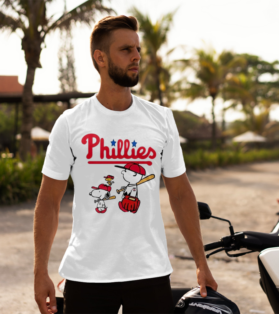 Phillies Snoopy Woodstock Charlie Brown Peanuts Baseball T-Shirt