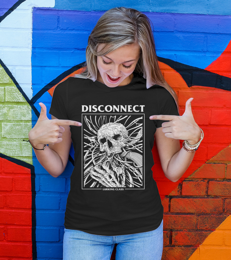DISCONNECT Skeleton Lurking Class T-Shirt