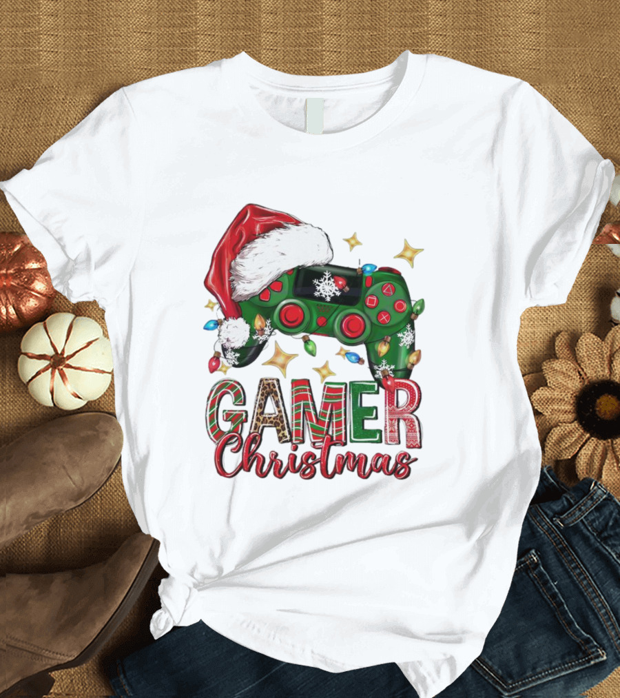 Gamer Christmas Santa Hat Game Controller Holiday Lights T-Shirt