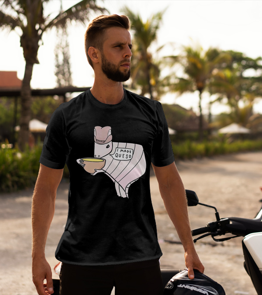 I Made Queso Armadillo With Cowboy Hat Holding Bowl T-Shirt