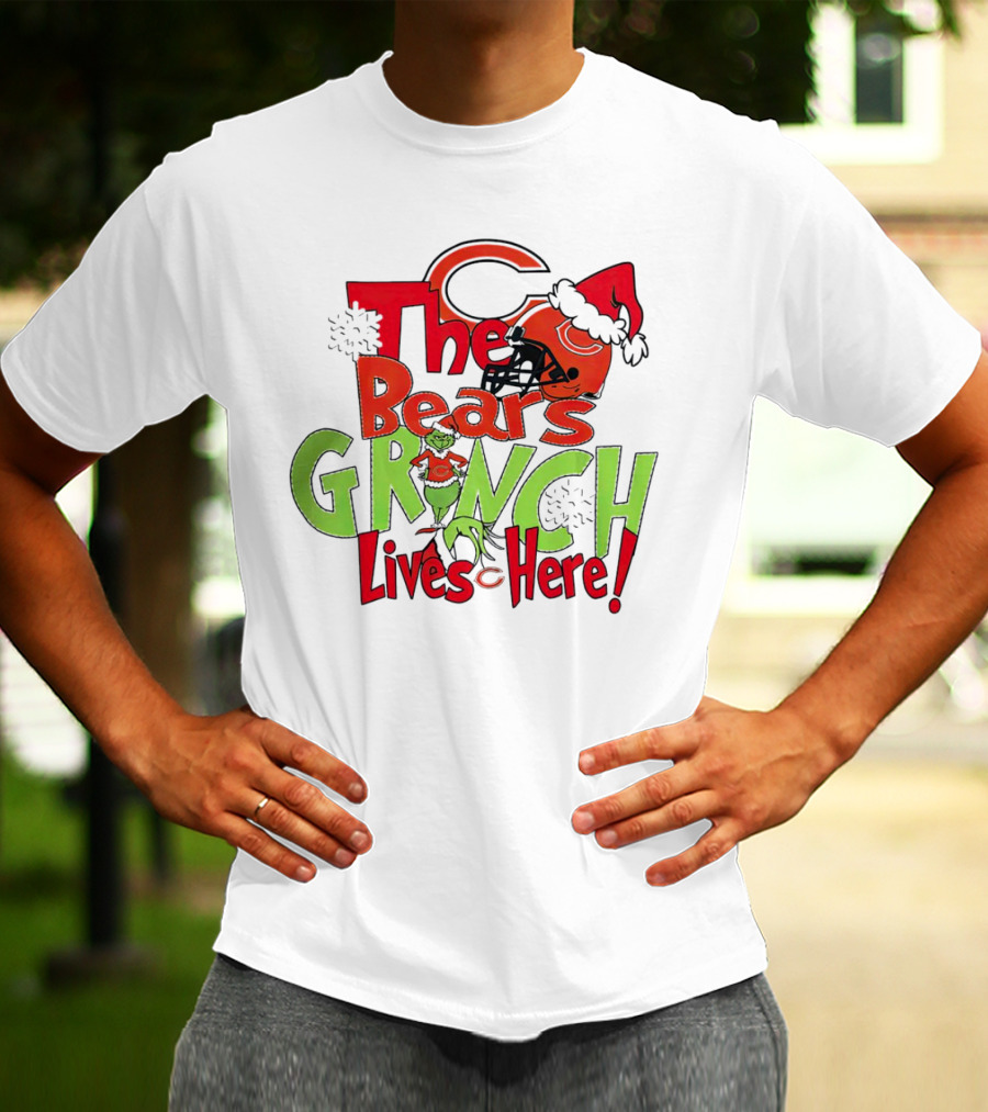 Chicago Bears Grinch Lives Here Christmas Football T-Shirt