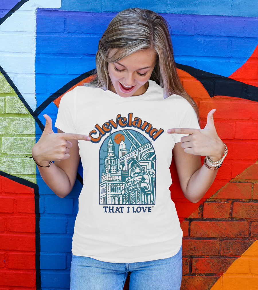 Cleveland That I Love Skyline Architecture T-Shirt