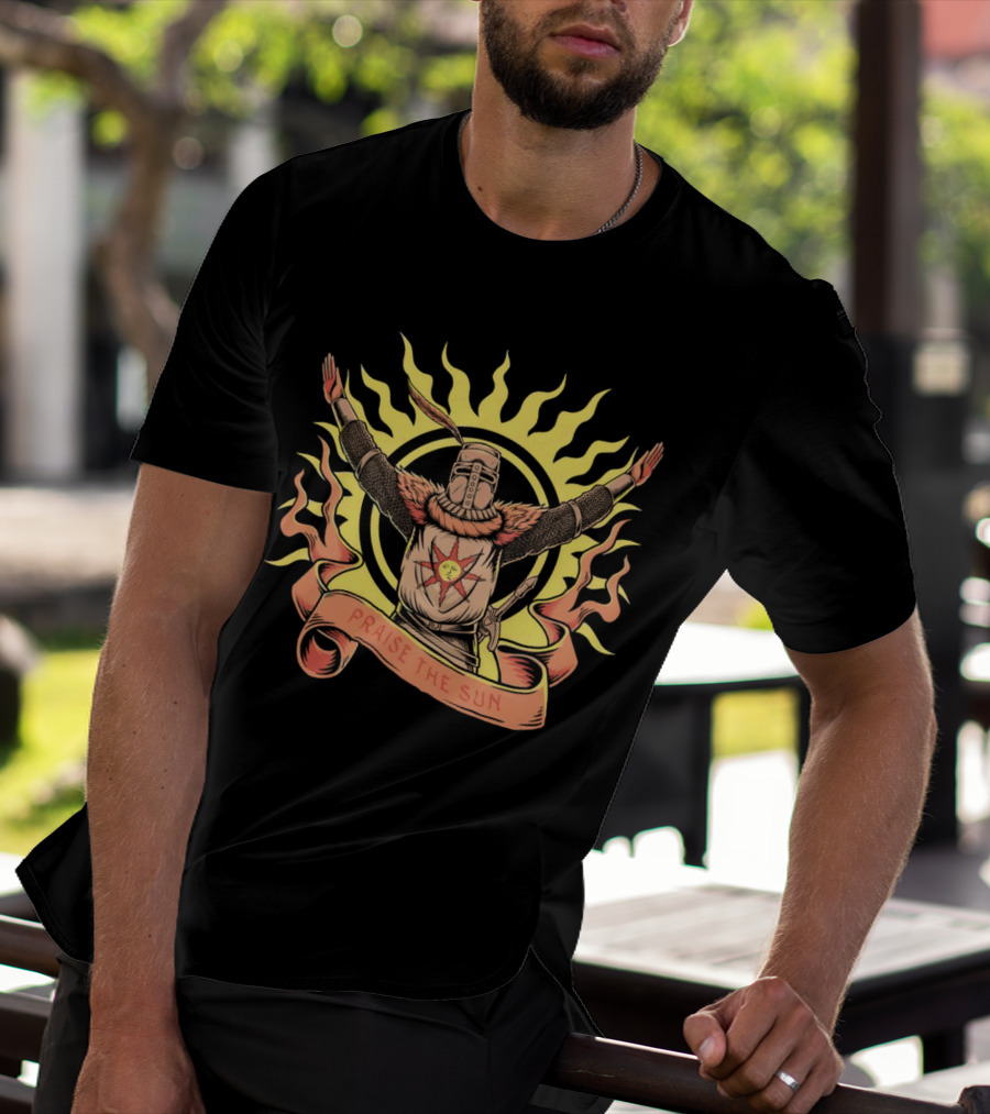 Solaire Praise The Sun Dark Souls Iconic Sunburst Knight Banner T-Shirt