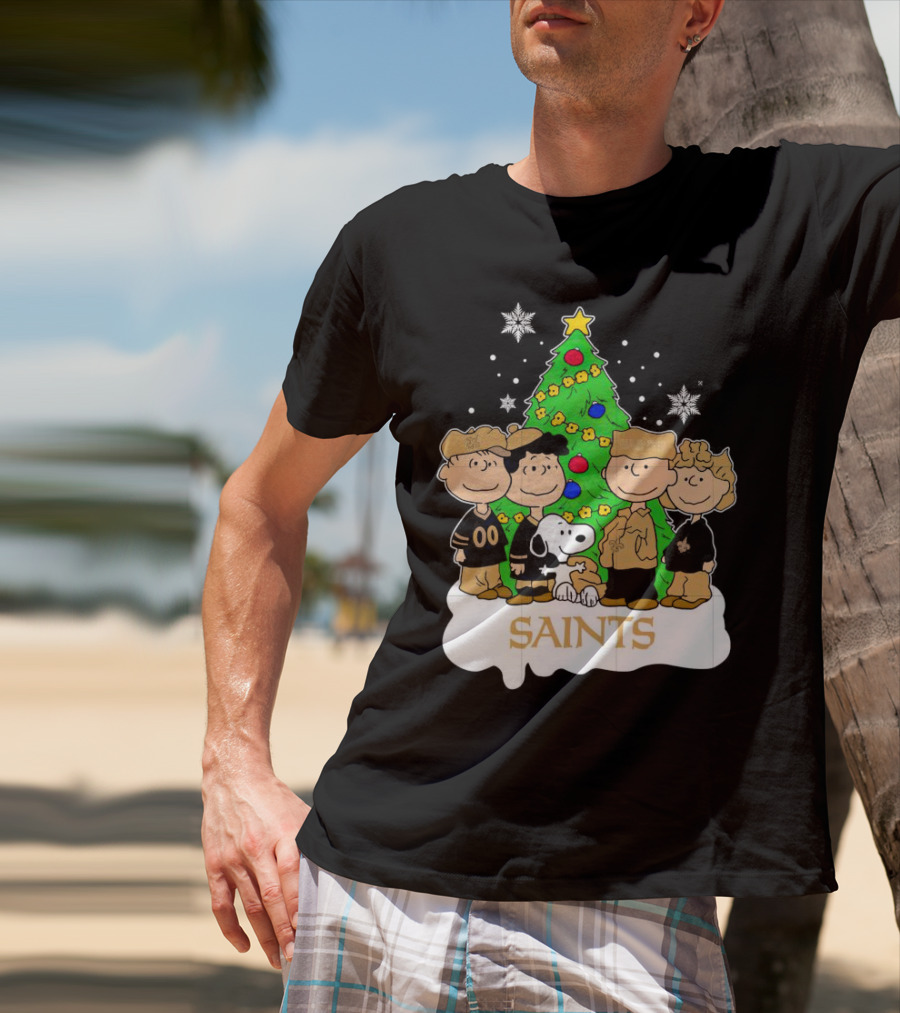 Peanuts Christmas New Orleans Saints Characters With Tree T-Shirt