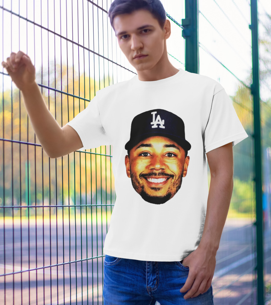 Mookie Betts Los Angeles Dodgers LA Cap Big Face T-Shirt