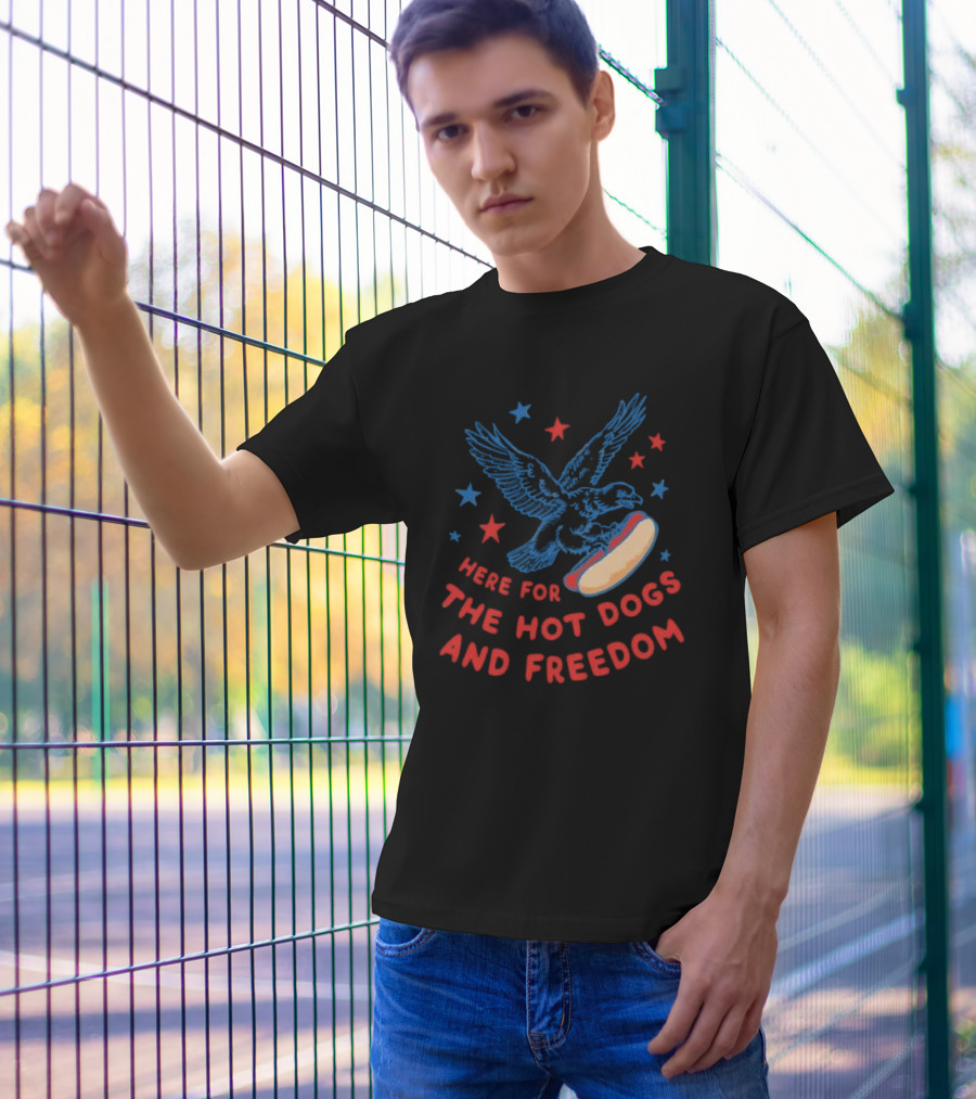 Here For The Hot Dogs And Freedom USA Eagle Stars T-Shirt