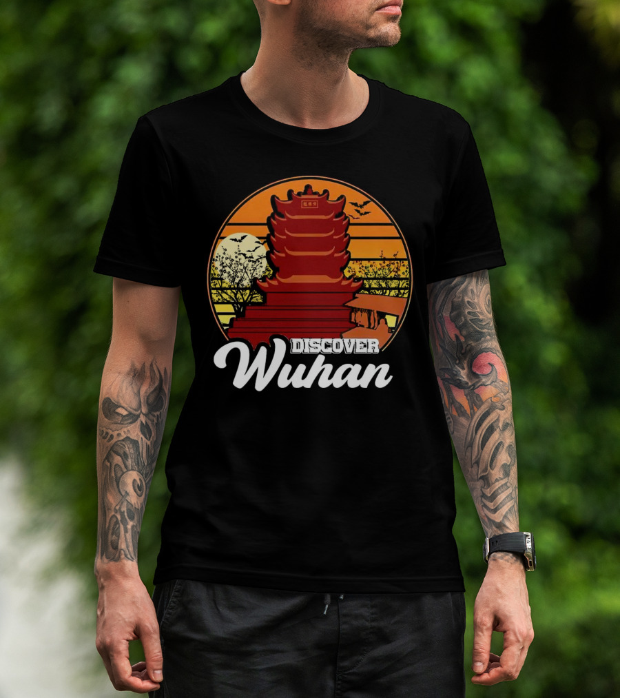 Discover Wuhan Pagoda Vintage Sunset Scene T-Shirt